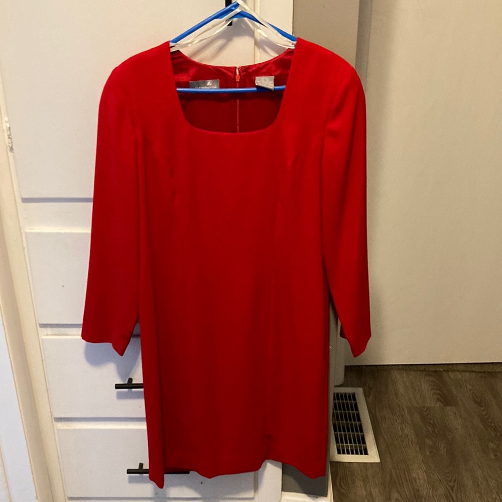 Vintage Liz Claiborne Petite Dresses. Size 12 Petite Red Dress With Shoulder Pad